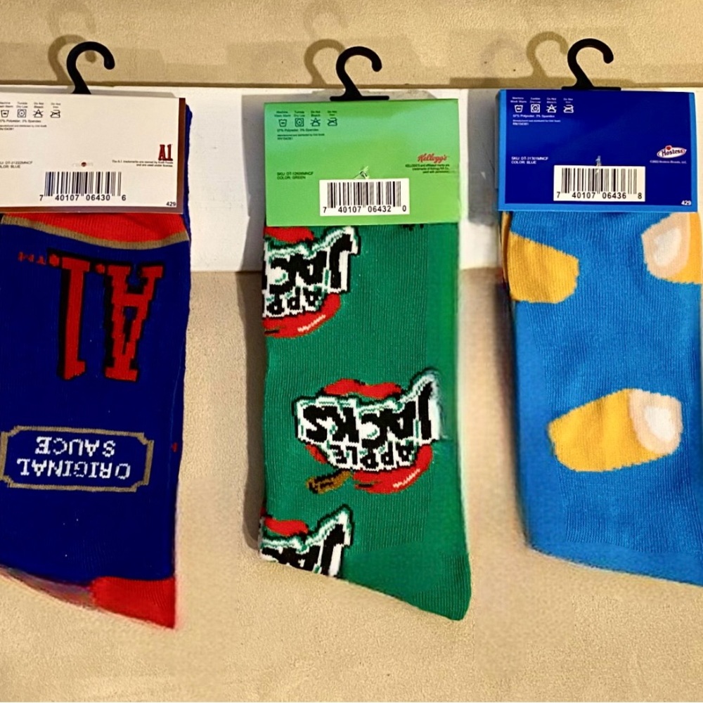 Men’s Sox Bundle, Iconic, Pop Culture, 3 Pair, New - Picture 2 of 3